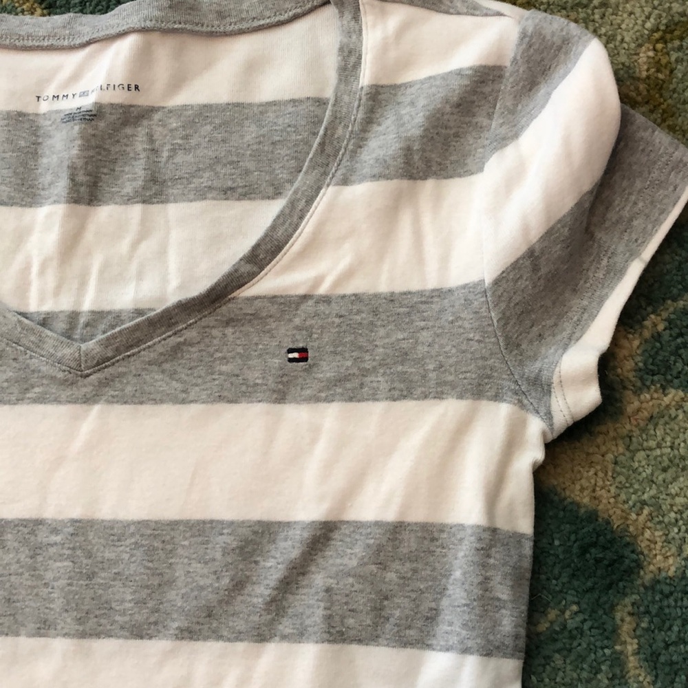 Super cute tommy shirt